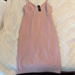 Pink Lulus dress perfect for spring/ summer wedding